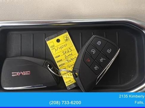 Used 2023 GMC Yukon Denali w/ Advanced Technology Package AWD/4WD image 25
