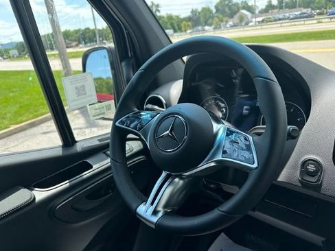 New 2026 Mercedes-Benz Sprinter 2500 image 21