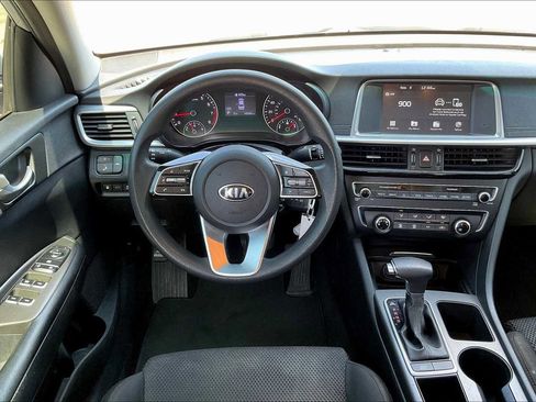 Used 2020 Kia Optima LX image 5