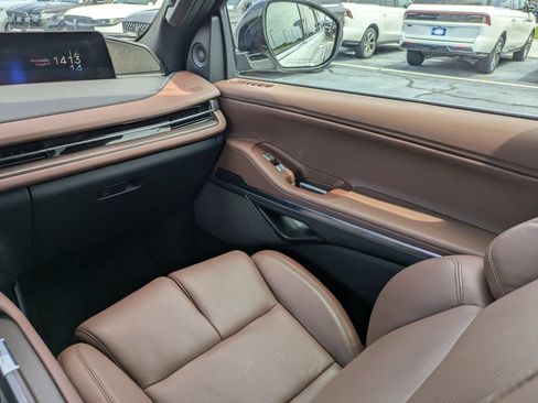 Used 2025 Lincoln Navigator Reserve AWD/4WD image 24