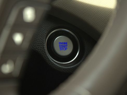 Used 2017 Hyundai Santa Fe Sport w/ 2.0T Ultimate Tech Package 05 image 23