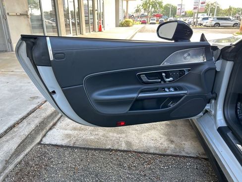 Used 2022 Mercedes-Benz SL 63 AMG 4MATIC image 42