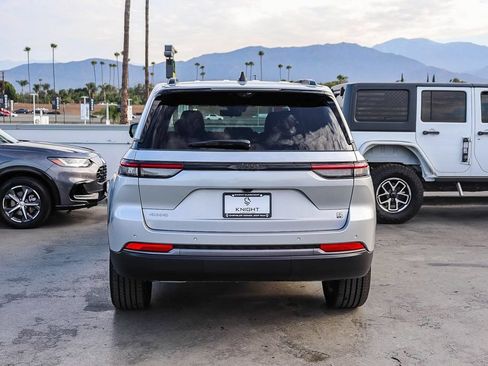 New 2026 Jeep Grand Cherokee Limited AWD/4WD image 8