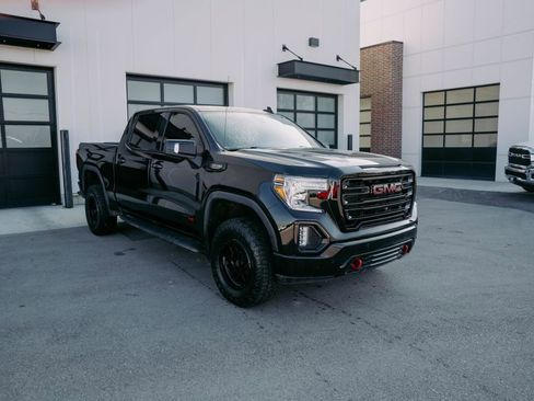 Used 2022 GMC Sierra 1500 AT4 w/ AT4 Premium Package image 4