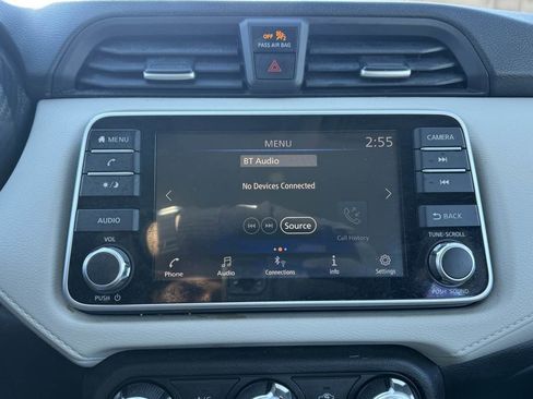 Used 2021 Nissan Versa SV image 28