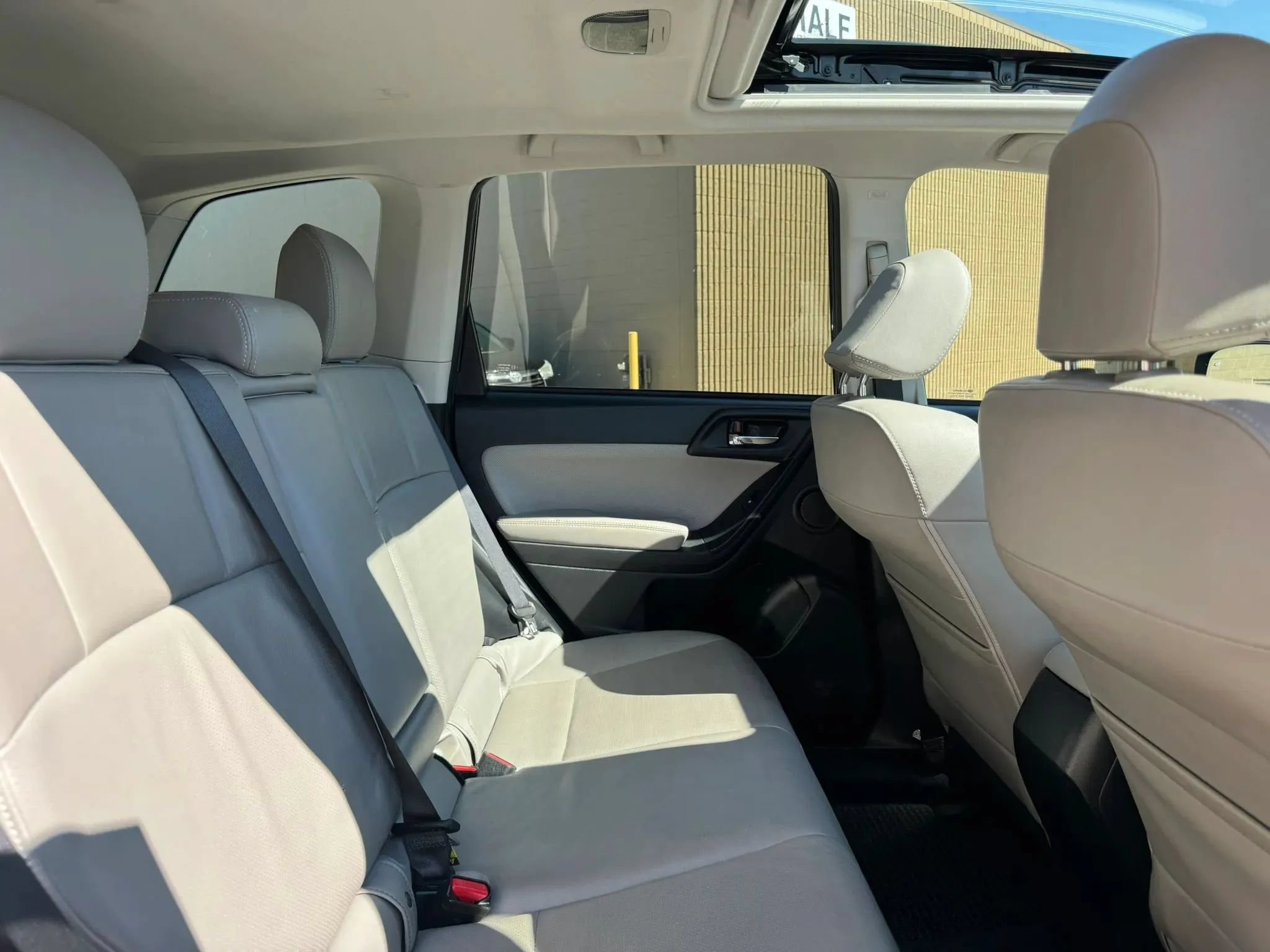Used 2014 Subaru Forester 2.5i Touring AWD/4WD image 33