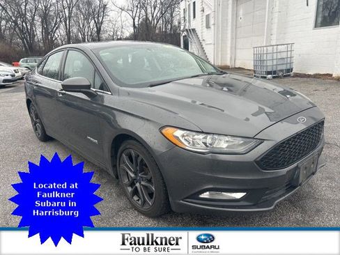 Used 2018 Ford Fusion SE w/ Equipment Group 601A image 1