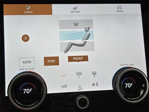 Used 2023 Land Rover Range Rover Evoque R-Dynamic SE image 24