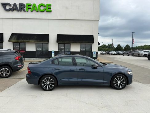 Used 2022 Volvo S60 B5 Momentum AWD/4WD image 16