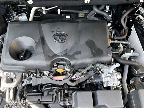 Used 2023 Toyota RAV4 XLE Premium FWD image 33