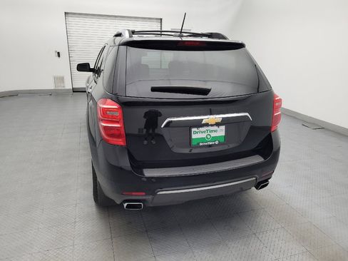Used 2017 Chevrolet Equinox Premier w/ Enhanced Convenience Package AWD/4WD image 6