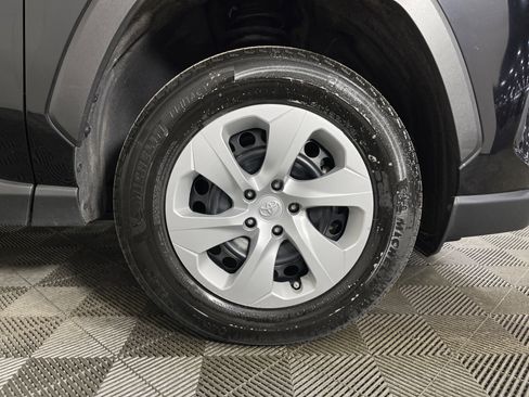 Used 2024 Toyota RAV4 LE image 6