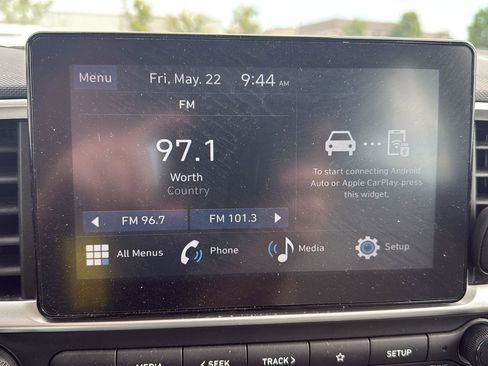 Used 2024 Hyundai Venue SEL FWD image 16