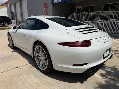 Used 2016 Porsche 911 Carrera image 8