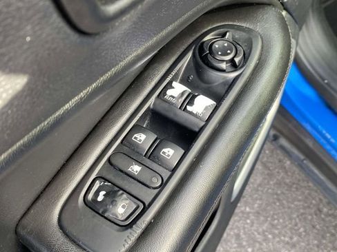 Used 2021 Jeep Compass Latitude w/ Sun and Sound Group image 19