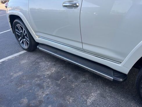 Used 2023 Toyota 4Runner Limited AWD/4WD image 34