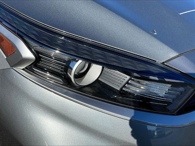 Certified 2023 Kia Forte LXS FWD image 34