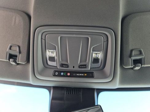 Certified 2025 Chevrolet Silverado 1500 LT image 24