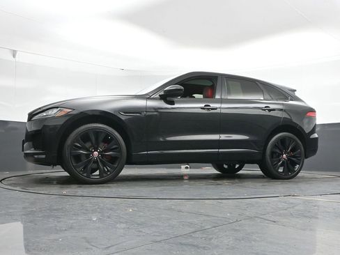 Used 2020 Jaguar F-PACE S image 44