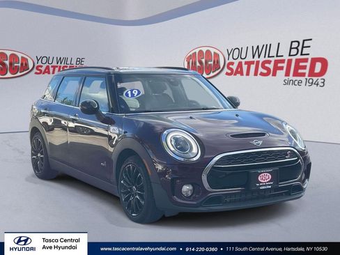 Used 2019 MINI Cooper Clubman S w/ Premium Package AWD/4WD image 1
