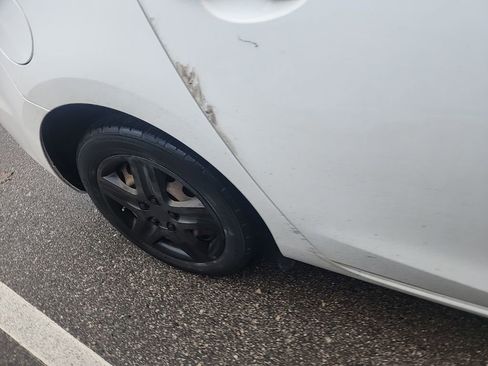 Used 2013 MAZDA MAZDA3 i Sport image 4