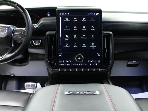 Used 2025 GMC Yukon AT4 Ultimate w/ LPO, Floor Liner Package AWD/4WD image 20