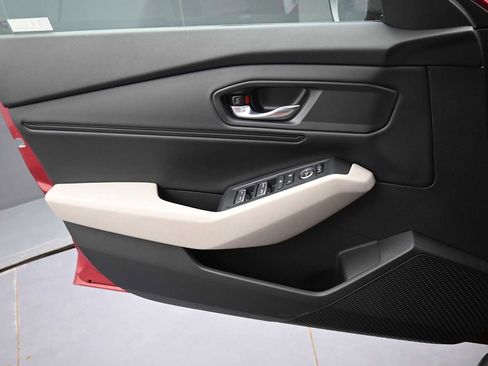 Used 2023 Honda Accord EX image 11