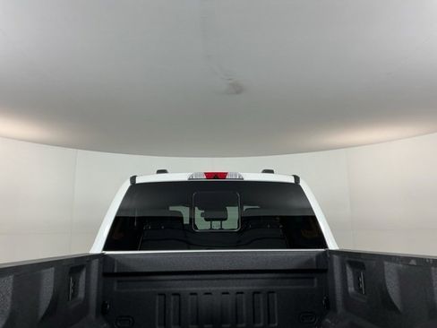 Used 2025 Ford F450 Platinum w/ FX4 Off-Road Package image 10