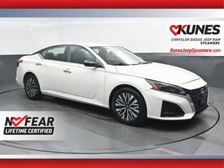 Used 2025 Nissan Altima 2.5 SV FWD video 1