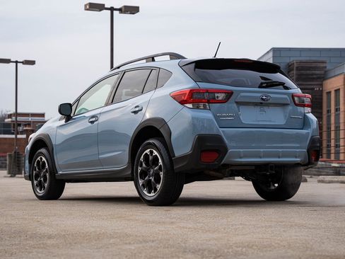 Used 2021 Subaru Crosstrek 2.0i image 5