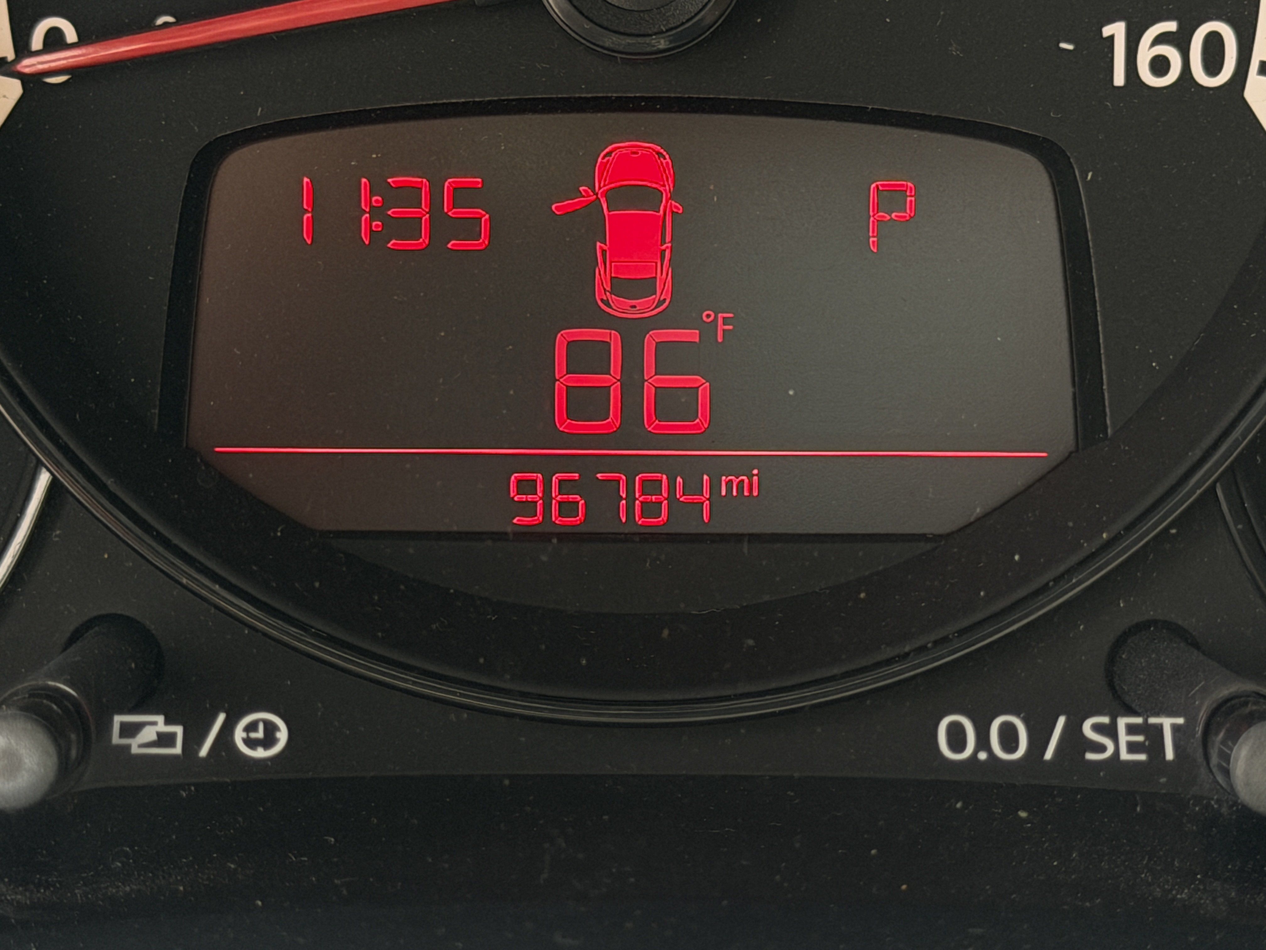 Used 2013 Volkswagen Beetle 2.5 FWD image 29