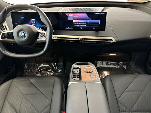 Certified 2023 BMW iX xDrive50 w/ Premium Package image 15