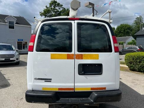 Used 2013 Chevrolet Express 2500 RWD image 4