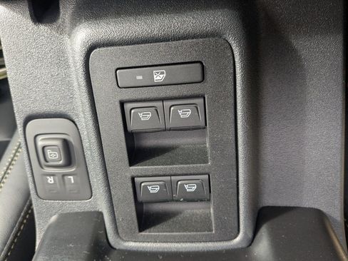 New 2025 Ford Bronco Badlands image 21