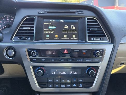 Used 2017 Hyundai Sonata SE image 21