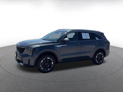 Used 2024 Kia Sorento S AWD/4WD image 8