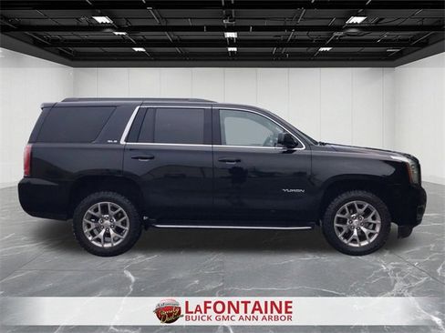 Used 2020 GMC Yukon SLE w/ SLE Value Package image 9