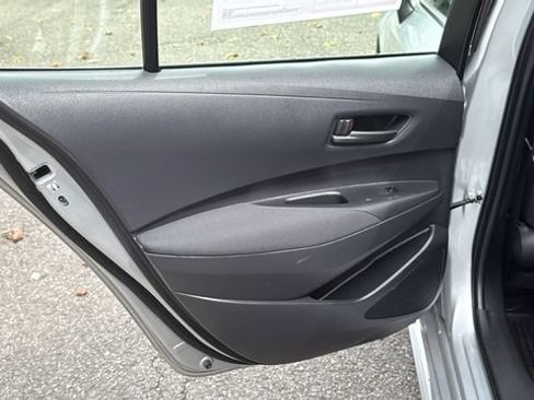 Used 2024 Toyota Corolla LE w/ LE Convenience Package FWD image 20