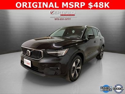 Used 2025 Volvo XC40 B5 Plus
