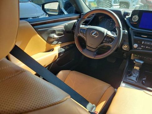 Used 2023 Lexus ES 350 Ultra Luxury w/ Accessory Package (Z1) image 22