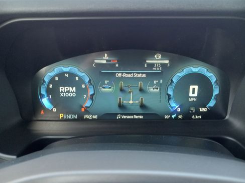 New 2025 Ford Bronco Outer Banks AWD/4WD image 16