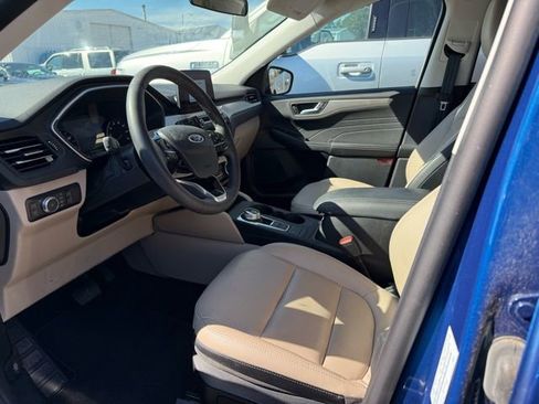 Used 2022 Ford Escape SEL w/ Class II Trailer Tow Package image 6