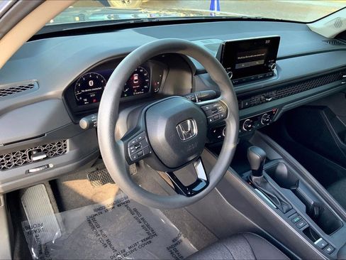 Used 2025 Honda Accord SE image 16