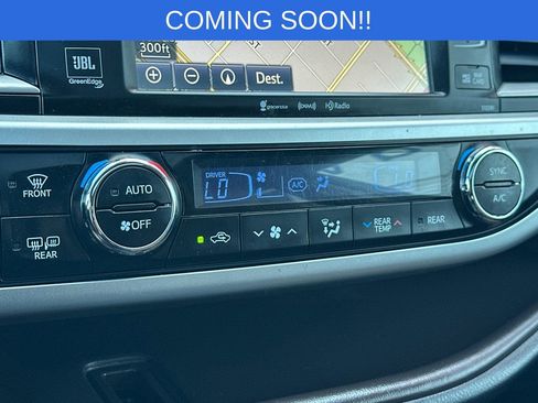 Used 2019 Toyota Highlander Limited image 23