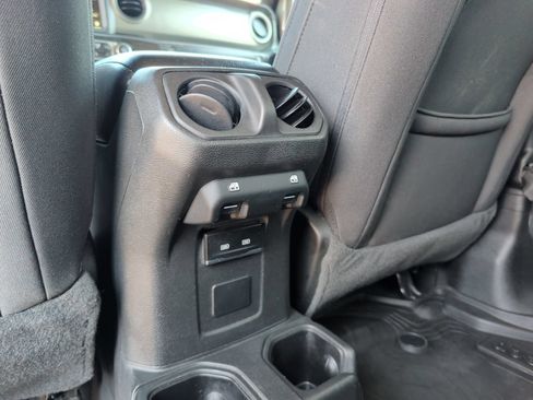 Used 2022 Jeep Gladiator Sport AWD/4WD image 27