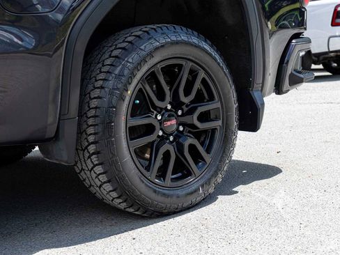 Used 2023 GMC Sierra 1500 Elevation w/ Preferred Package AWD/4WD image 8