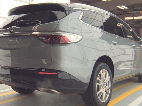 Used 2023 Buick Enclave Essence w/ Experience Buick Package image 5