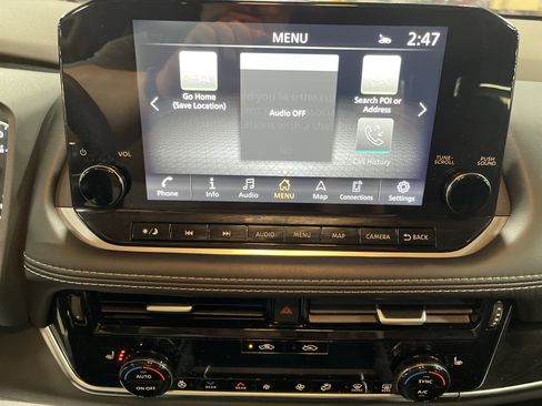 Used 2023 Nissan Rogue SL w/ SL Premium Package image 23