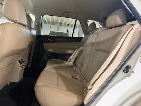 Used 2015 Subaru Outback 2.5i Limited AWD/4WD image 12