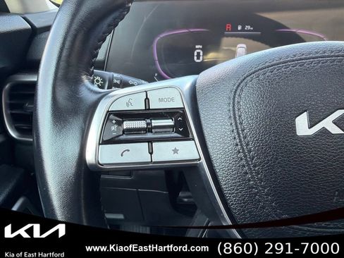 Certified 2024 Kia Telluride S w/ S Sunroof Package AWD/4WD image 31